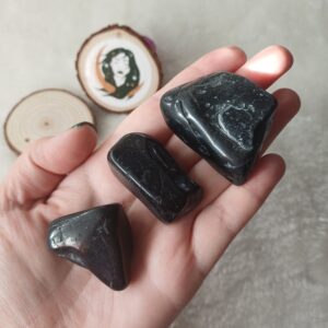 Turmalina Negra Rolada (3,5-4,5 cm)