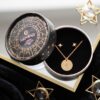 CNJ001_1 Conjunto “Astrology Wheel” – Colar e Brincos