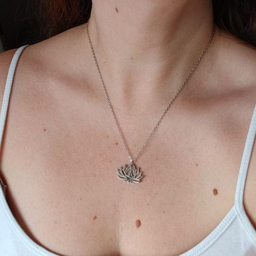 COL002_P_3 Colar Flor de Lótus - Prateado