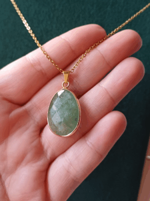 Colar com Pingente de Aventurina Verde