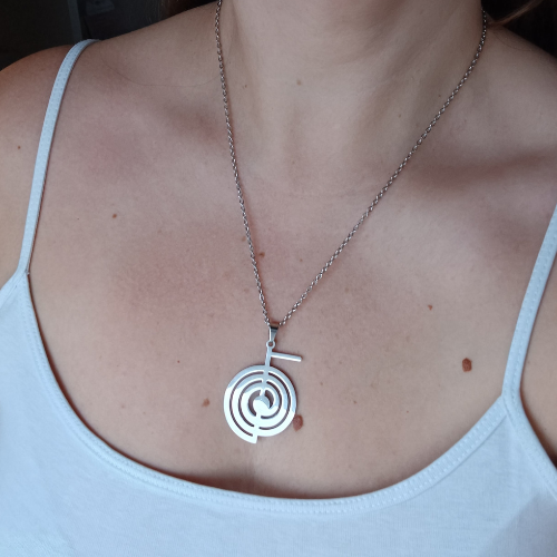 Colar com Pingente Chokurei Prateado