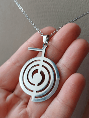 Colar com Pingente Chokurei Prateado