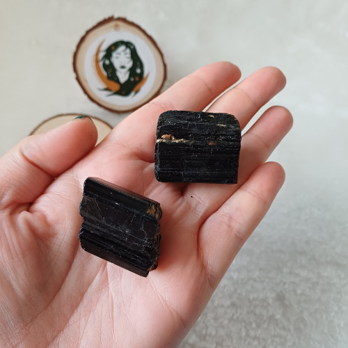 CRB006_2 Turmalina Negra em Bruto Premium (3-4cm)