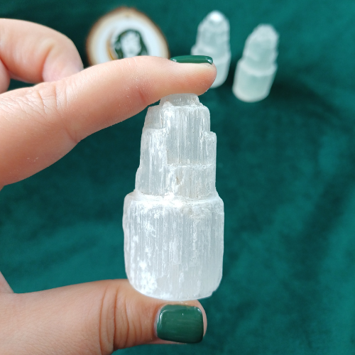 Torre de Selenite Mini (5–6 cm)
