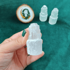 Torre de Selenite Mini (5–6 cm)