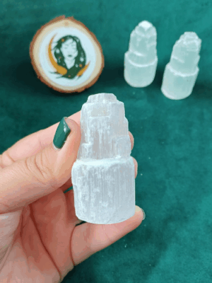 Torre de Selenite Mini (5–6 cm)